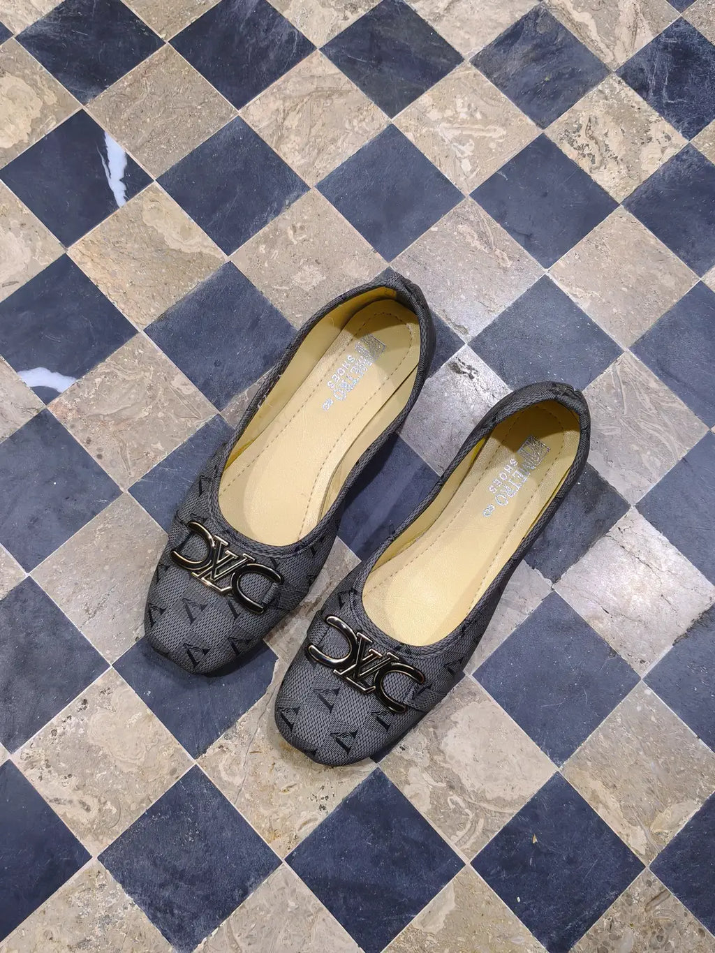 Women's Beaded Leather Pumps - Grey
