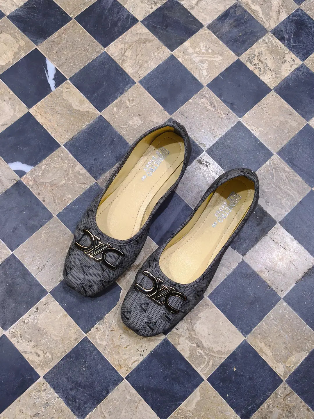 Women's Beaded Leather Pumps - Grey