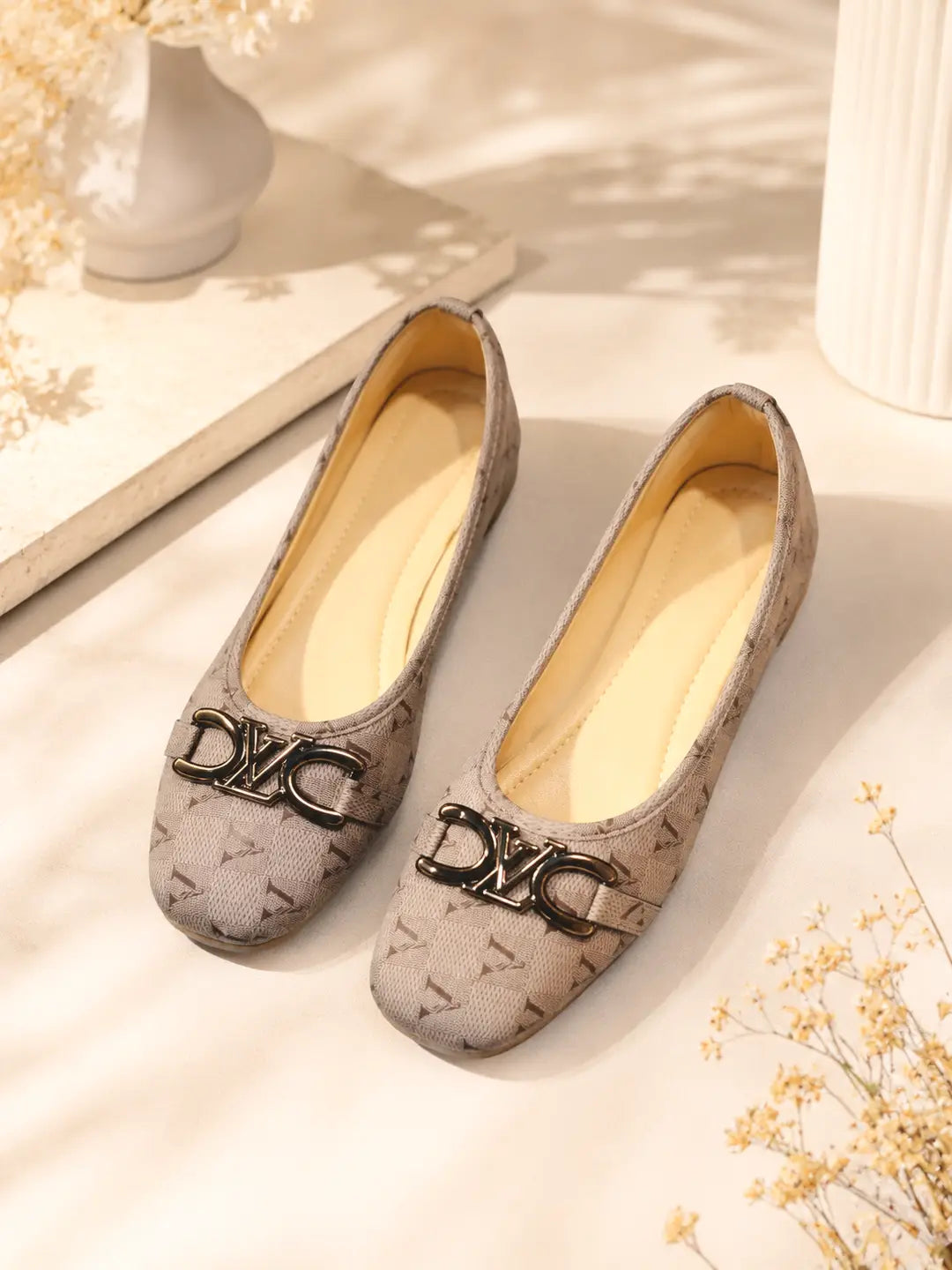 Women's Beaded Pumps - Golden Leather, Size 7 to 11