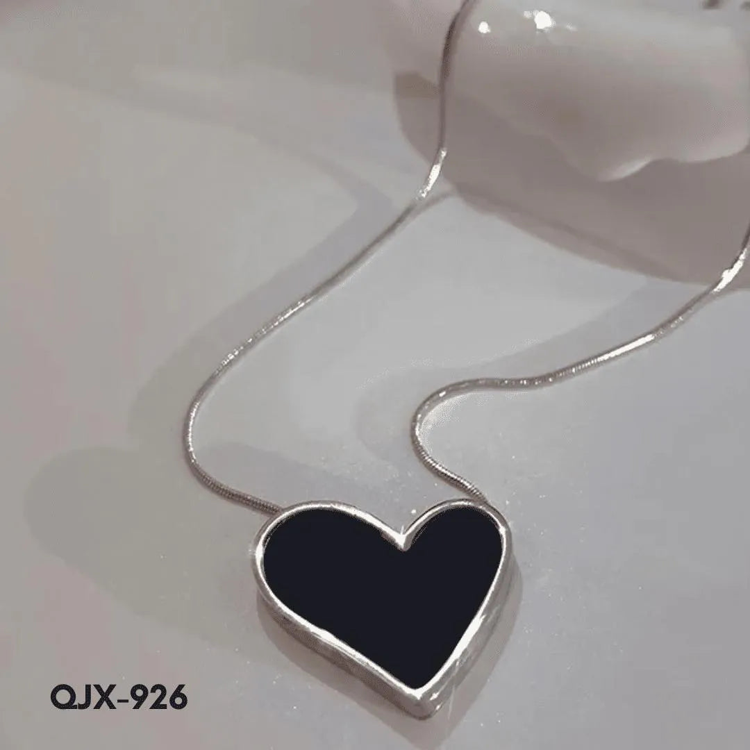 Heart Shaped Necklace Black Gold for Women - view 4