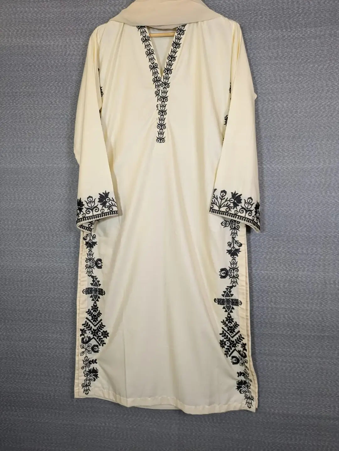 Women's Arabic Lawn Suit - Off White, 3 Piece, Stitched