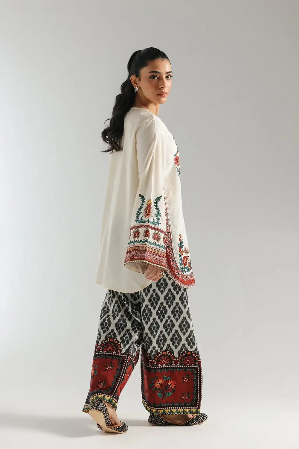 Women's Printed Lawn Suit - Beige, 2 Piece, Stitched