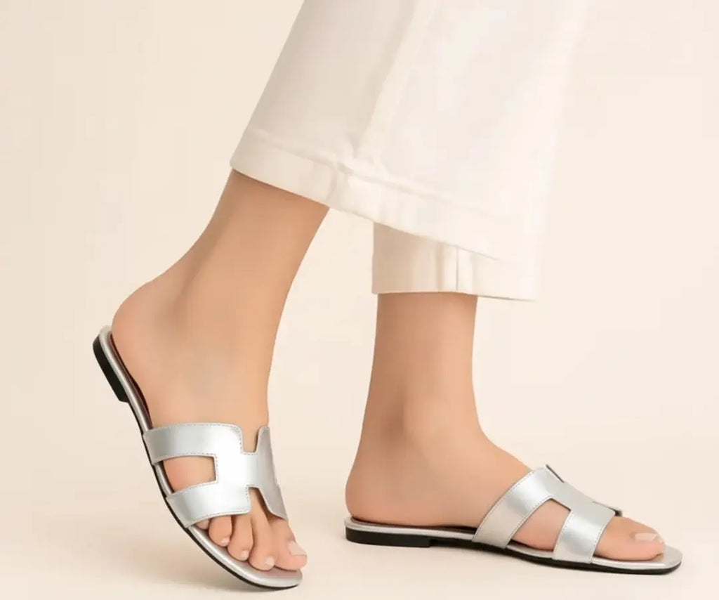 Women's Casual Slippers - Silver, Synthetic Leather