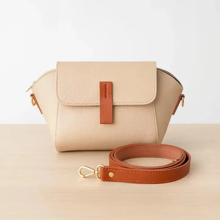 Girl's Faux Leather Textured Envelope Clutch - view 3