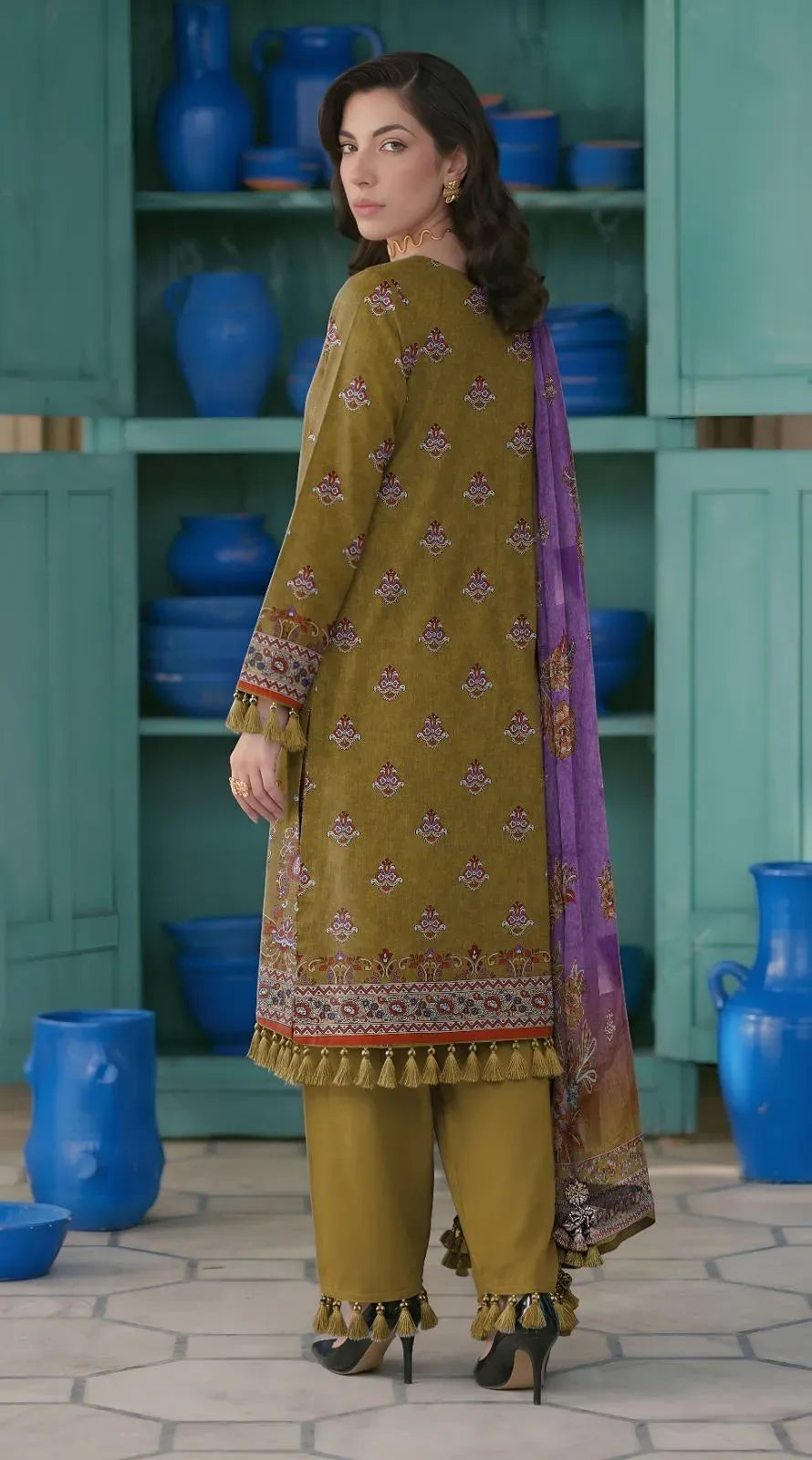 Green Embroidered Lawn Suit - 3-Piece Unstitched - view 2