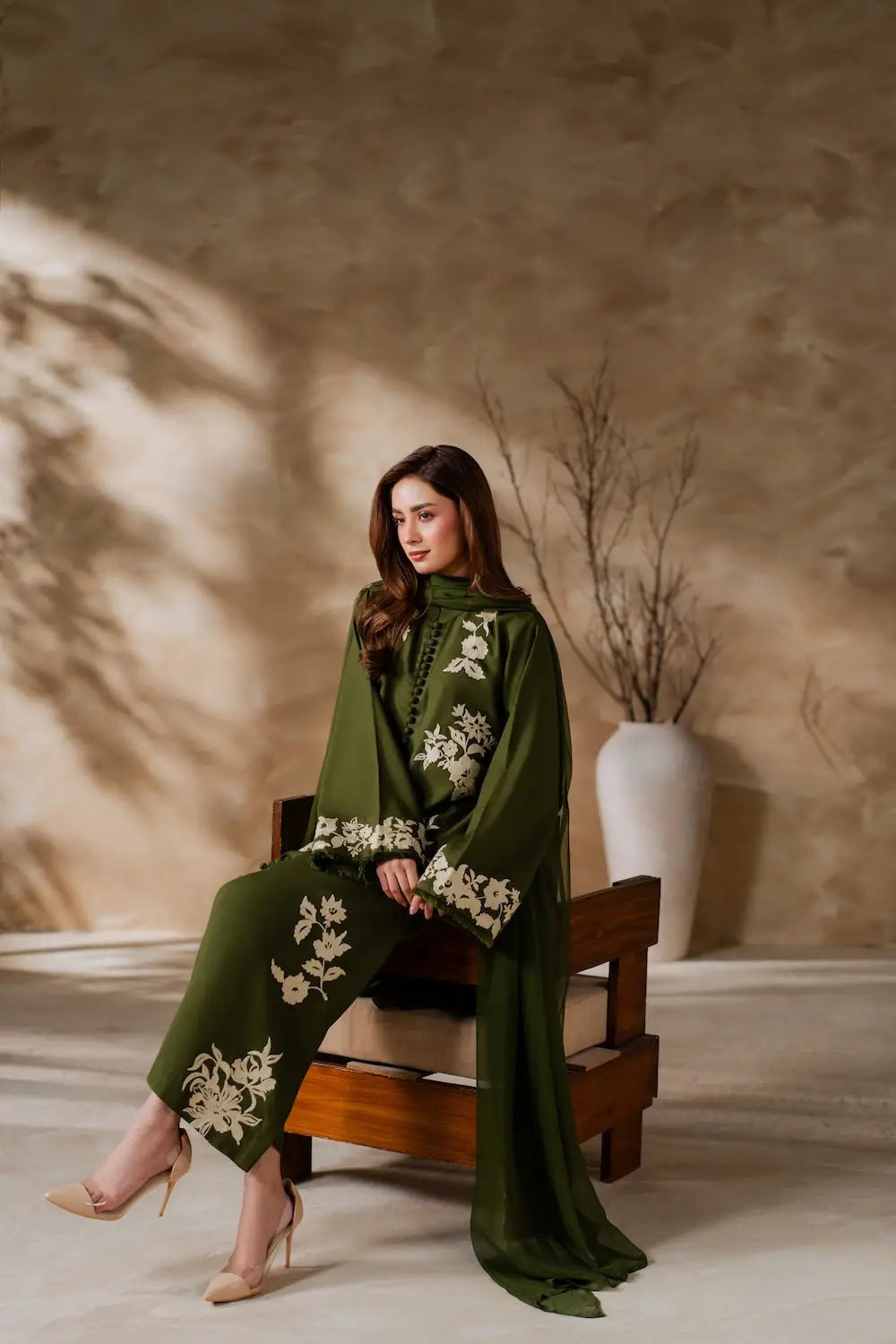 Green Embroidered Linen Suit - 3-Piece Stitched - view 2