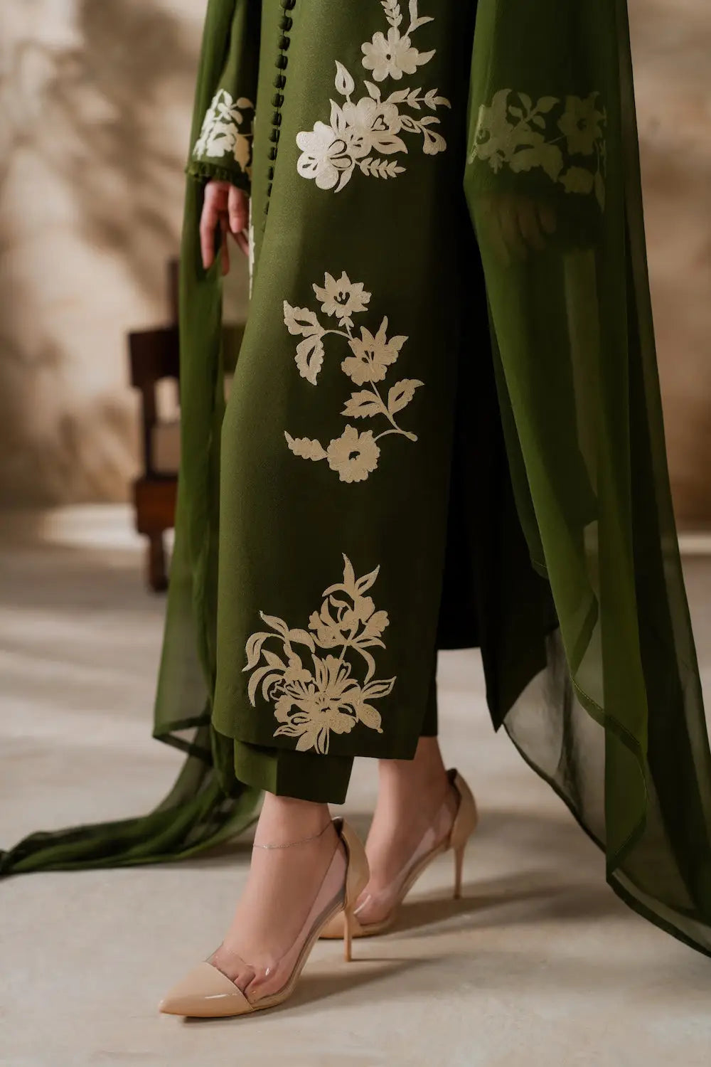 Green Embroidered Linen Suit - 3-Piece Stitched - view 3
