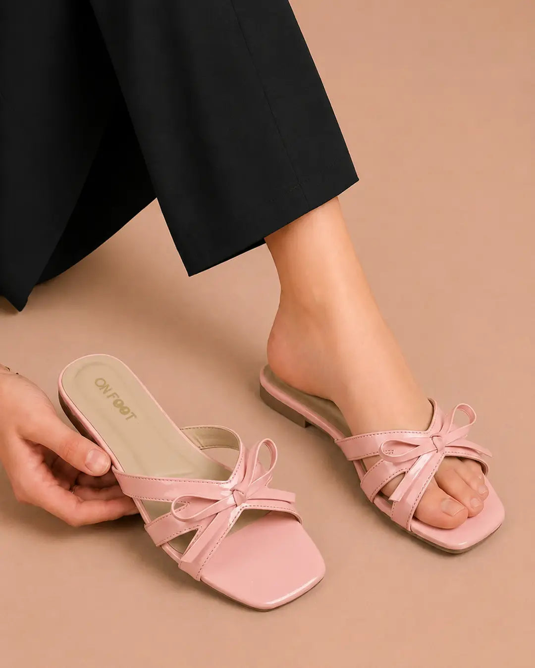 Elegant Bow Flat Sandals - Pink