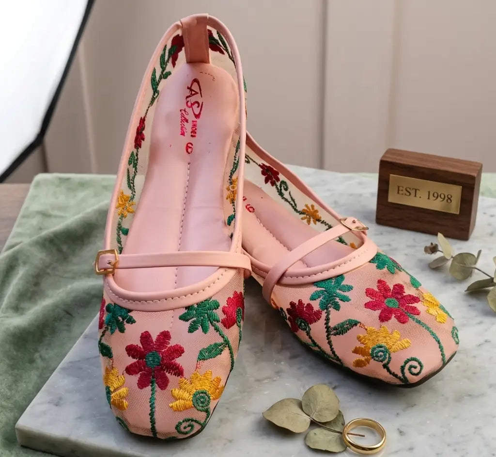 Women's Microfiber Pumps - Pink, Thread Work Embroidery